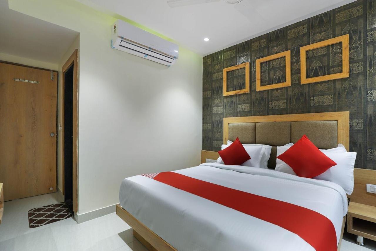 Sky Stays Rose Gold Vadodara Exterior foto