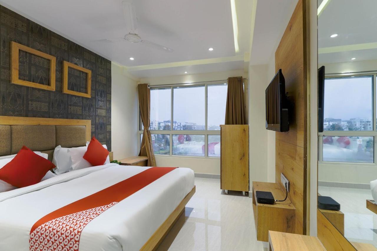 Sky Stays Rose Gold Vadodara Exterior foto